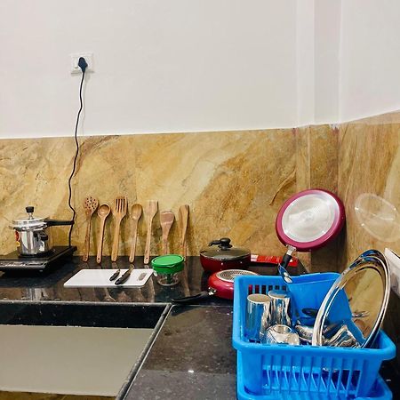 Amrita Residency Villa Varanasi Eksteriør billede