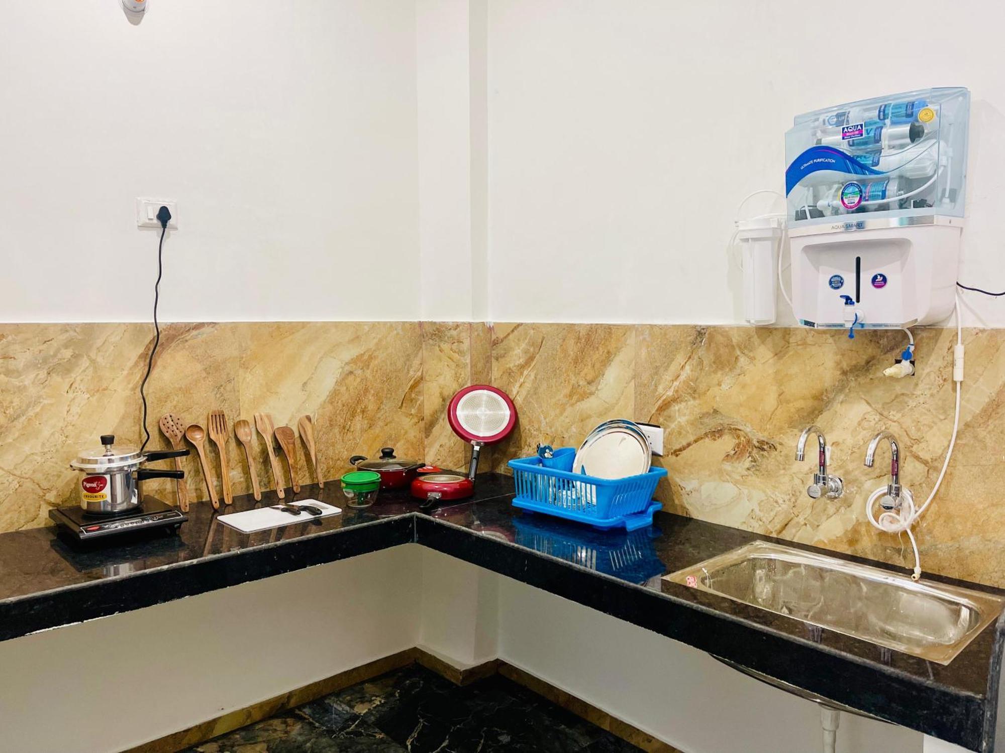 Amrita Residency Villa Varanasi Eksteriør billede